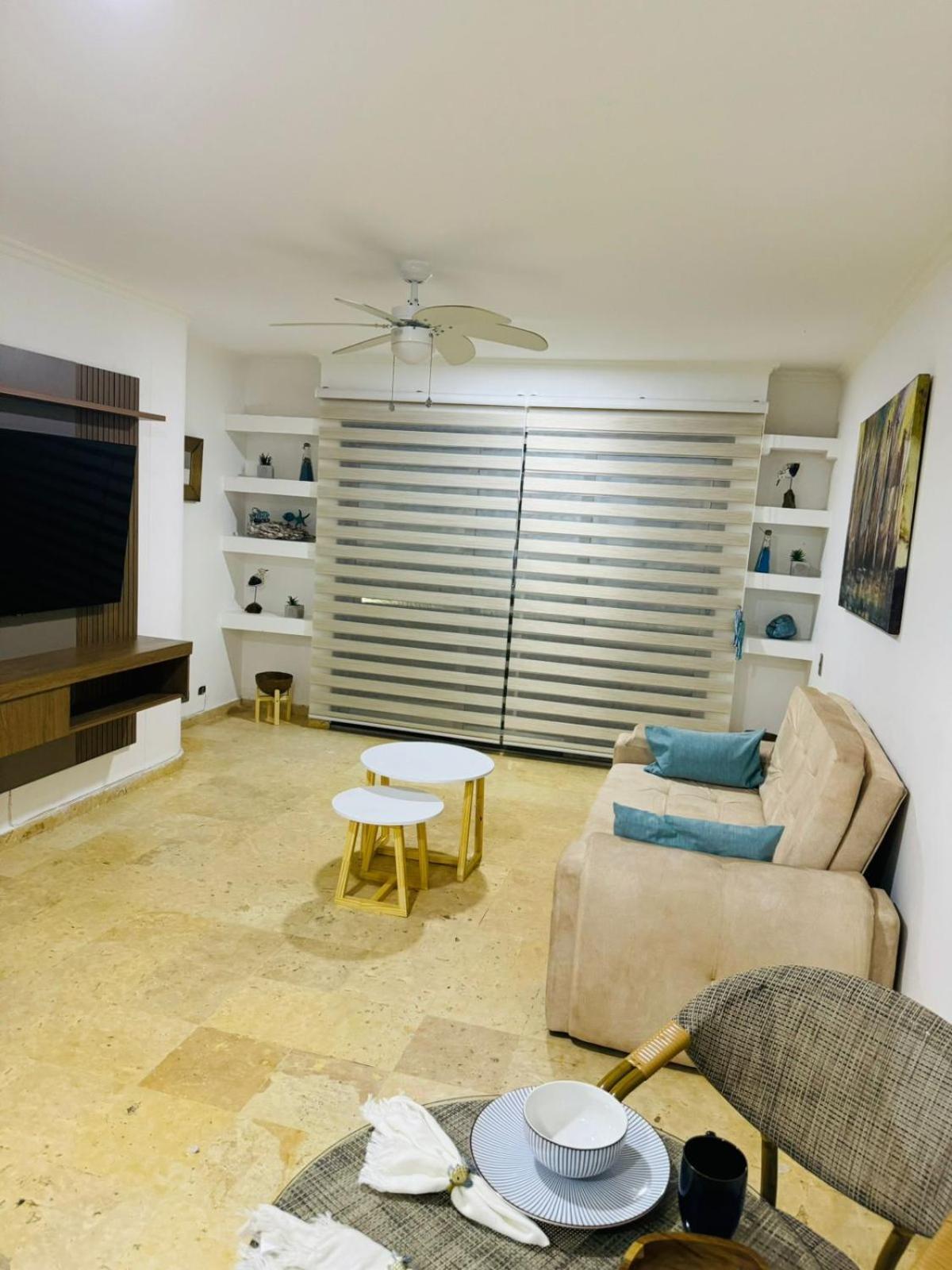 Yolo Solo Se Vive Una Vez - Morros Apartamento